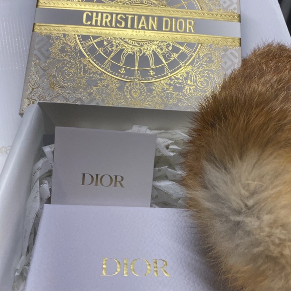 Dior 2024 Christmas Boxed Gift Set - Picture 9 of 13